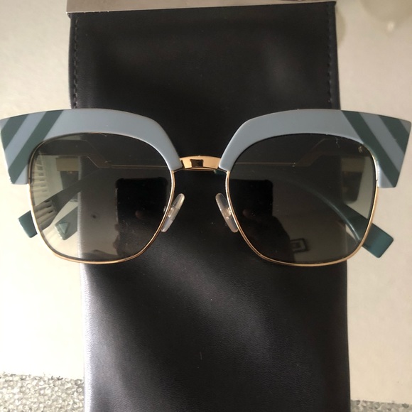 FENDI CAT EYE SHADES AUTHENTIC - Picture 9 of 13